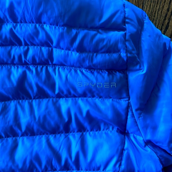 Spyder Kids XL (18) ski coat - hardly work - bought for ski trip to CO - Picture 4 of 6